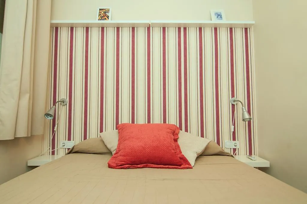Charming Gracia Apartment Barcelona 0*,  إسبانيا